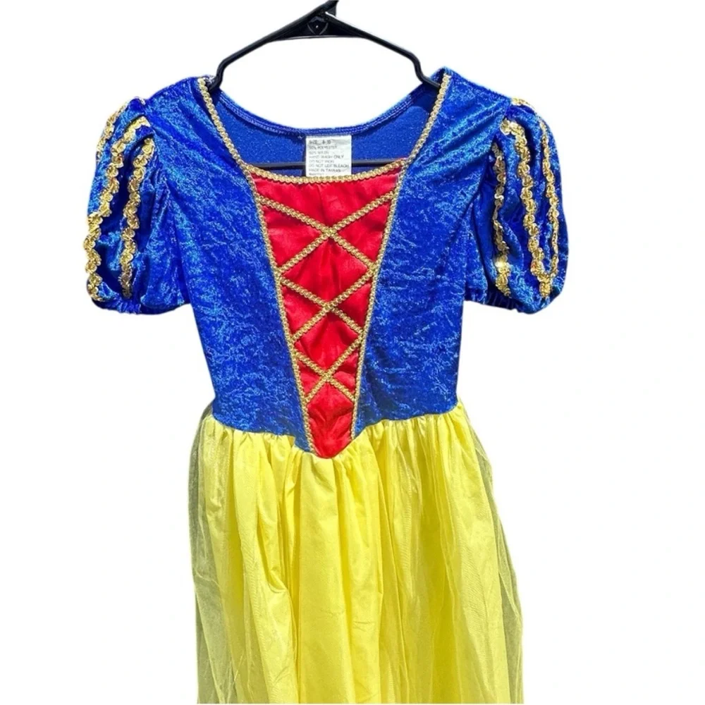 Snow White costume with red cape yellow blue gold sequins EUC girls size 8/10